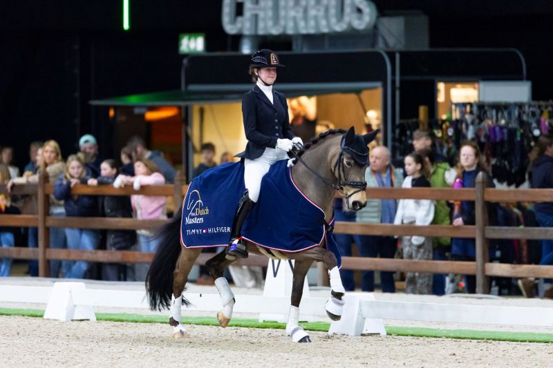 Fabiënne Raijmakers Wins Decisively with Z2 Ponies