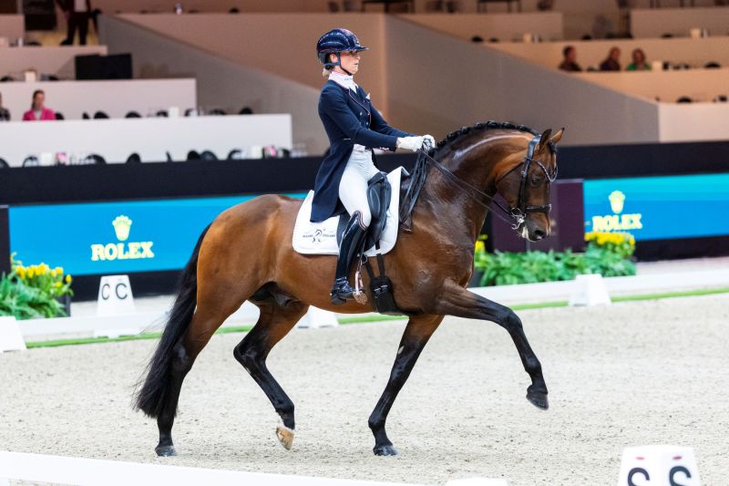 Dinja van Liere overtuigend naar winst in Prix St. Georges